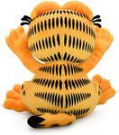 Enesco KR17057 Garfield 8” Suction Cup Scared Window Clinger