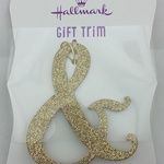 HALLMARK GOLD GLITTER AMPERSAND GIFT TRIM