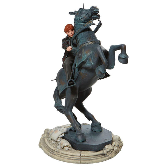Enesco 6008233 Wizarding World of Harry Potter Ron Weasley on Horse Chess Piece 12.5 "