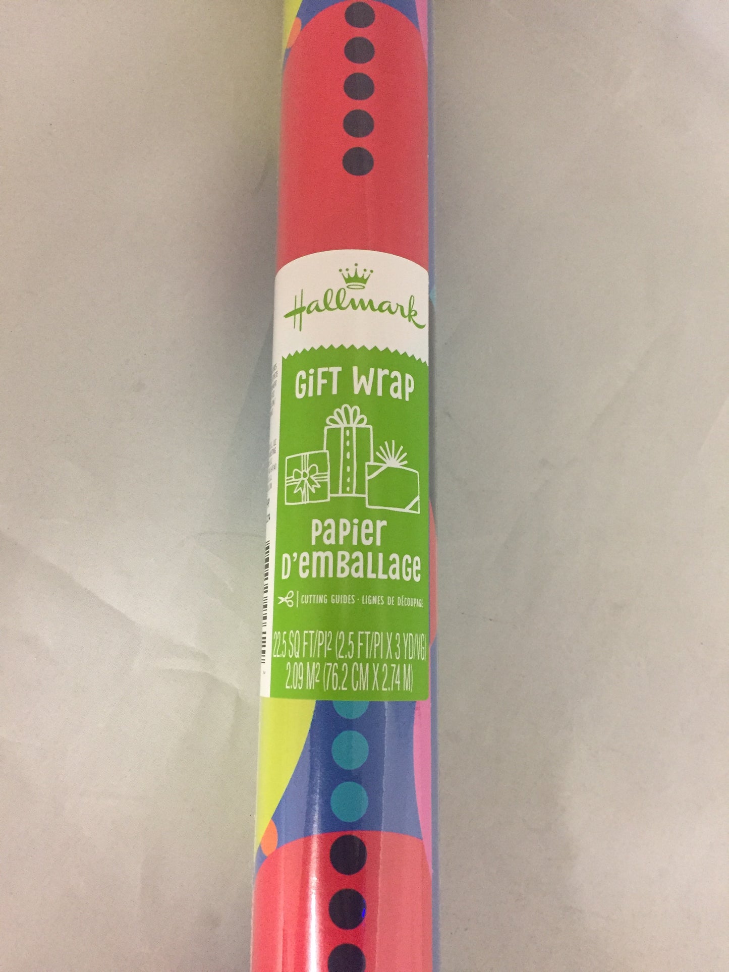 HALLMARK - 22 SQ FT ROLL WRAP -  MULTI COLOR BALLOONS