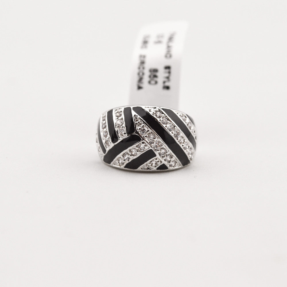 R. S. Covenant 860 Women's Silver and Black Enamel Ring SZ 8