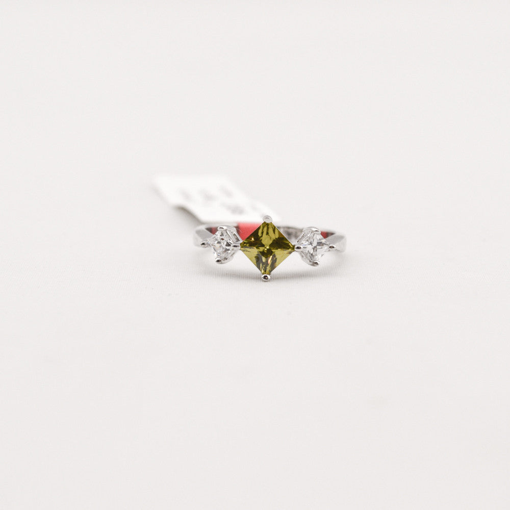 R.S. Covenant 4386 Women's SS Peridot Ring SZ 6  LOC 68